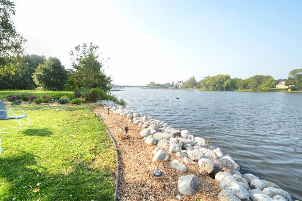 Riverfront Retreat! Water Front And Dog Friendly! Villa Two Rivers Exterior photo